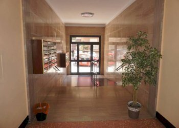 Interno palazzo - Appartamento via Generale Manfredo Fanti, 10, Genova (zona Sampierdarena) - foto 48