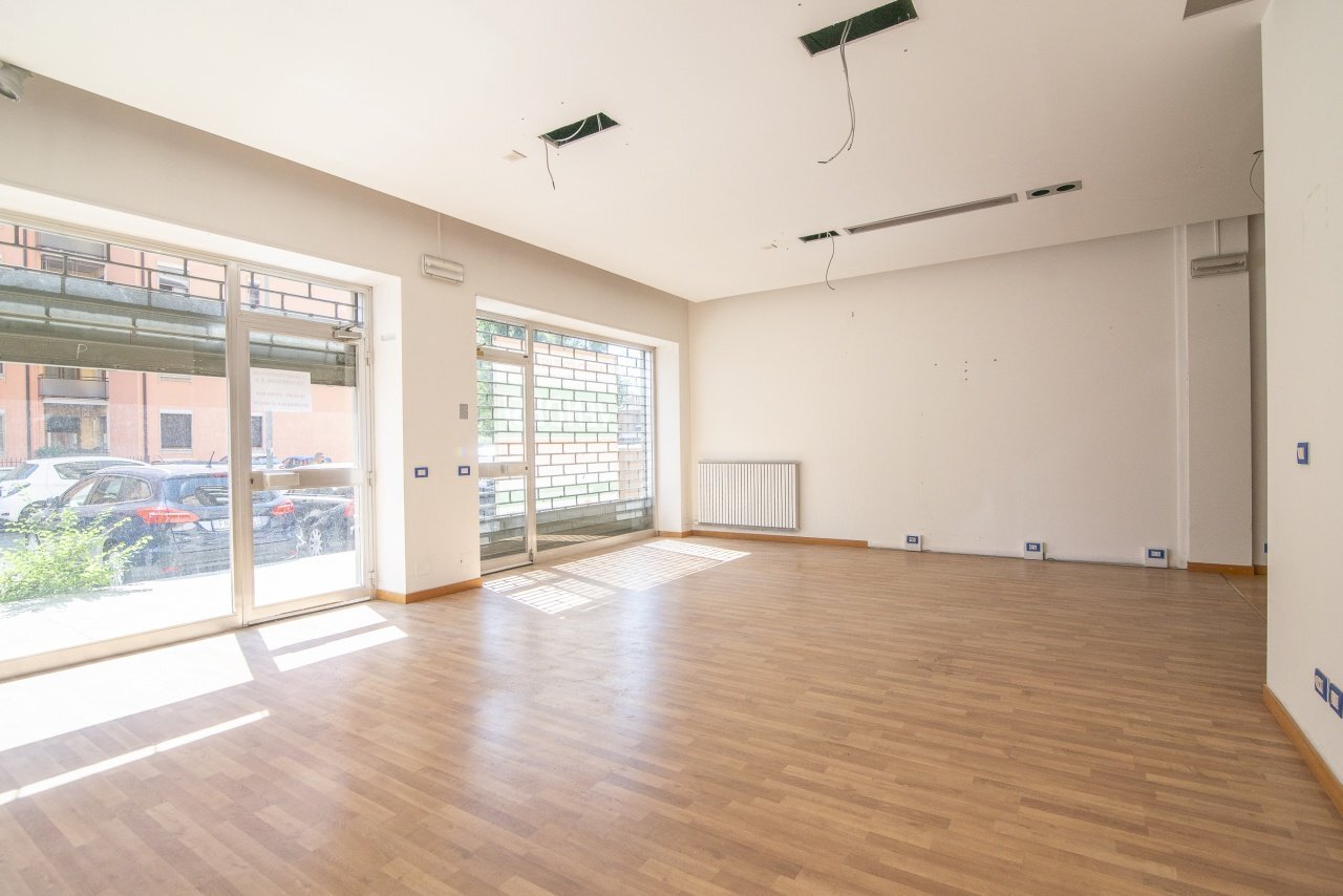 negozio - Office Largo Erfurt
 
12, Piacenza - photo 1