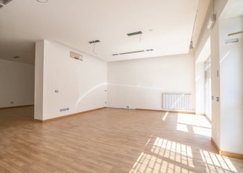 negozio - Office Largo Erfurt
 
12, Piacenza - photo 3