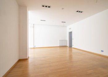 negozio - Office Largo Erfurt
 
12, Piacenza - photo 6