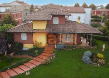 ESTERNO - Villa via Nure, Cadeo - foto 2