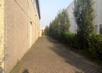 accesso - Capannone Caorsana, Piacenza - foto 6