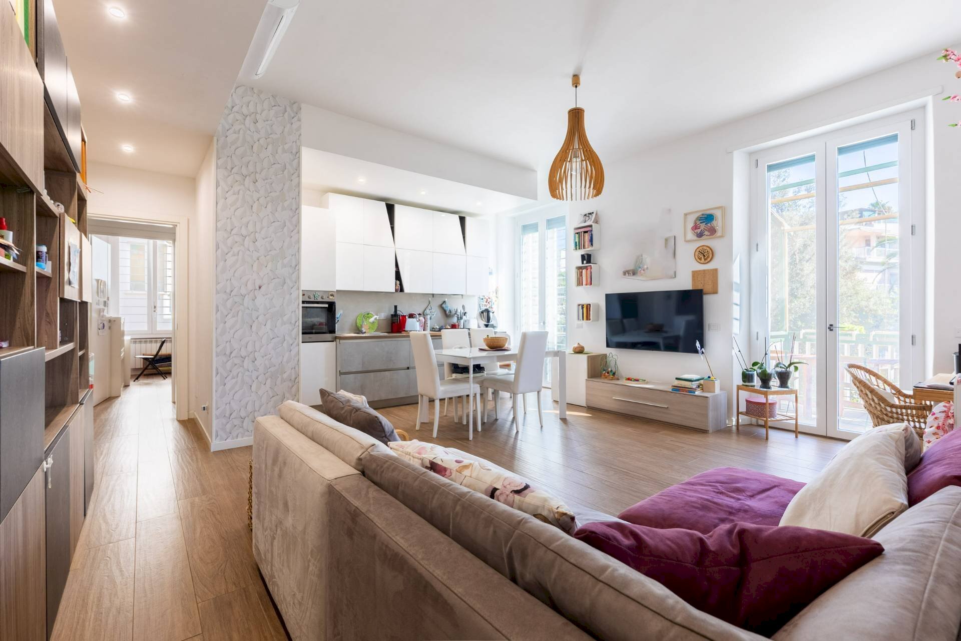 Foto 2 - Quadrilocale Via Pineta
 
25, Anzio - foto 2