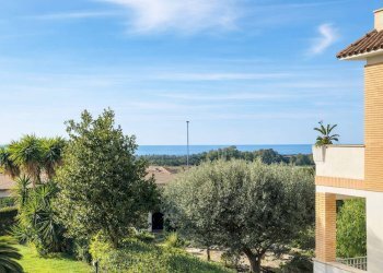 Foto 1 - Villa a Schiera Via Ugo Foscolo
 
10, Anzio - foto 1