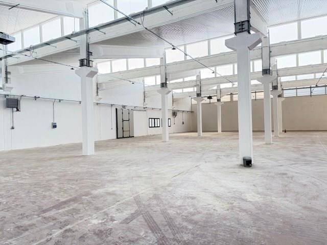 Interno non residenziale - Shed via Don Minzoni, Granarolo dell'Emilia - photo 2