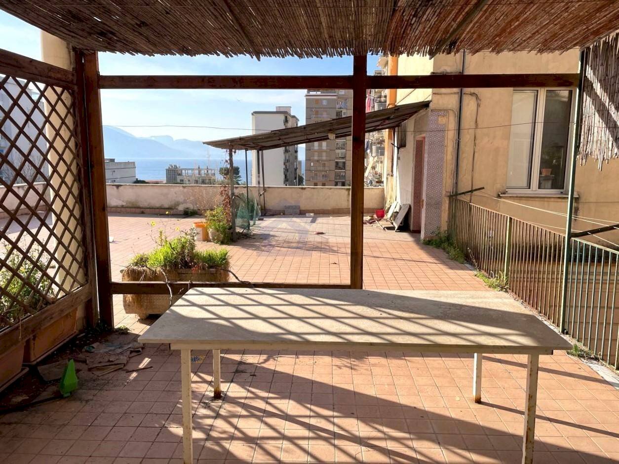 Foto 2 - Four-room apartment corso umberto  I, Torre Annunziata - photo 2