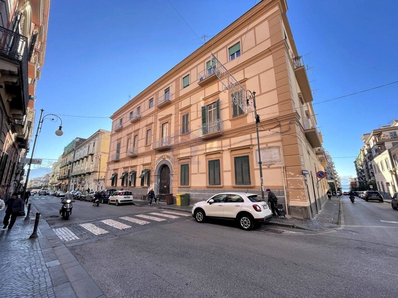 Foto 1 - Four-room apartment corso umberto  I, Torre Annunziata - photo 1