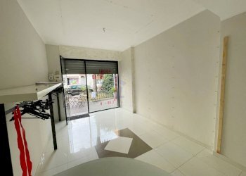 Foto 1 - Commercial Premises via gino alfani, Torre Annunziata - photo 1