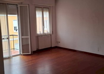 SOGGIORNO - Quadrilocale Via Dante Alighieri
 
8A, Merone - foto 1