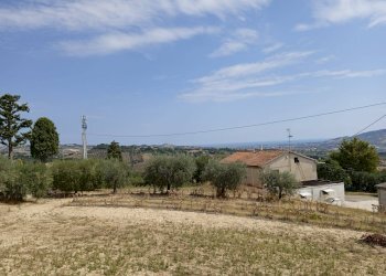 Foto 6 - Semi-detached house Via Cairoli
 
23, Monsampolo del Tronto - photo 6