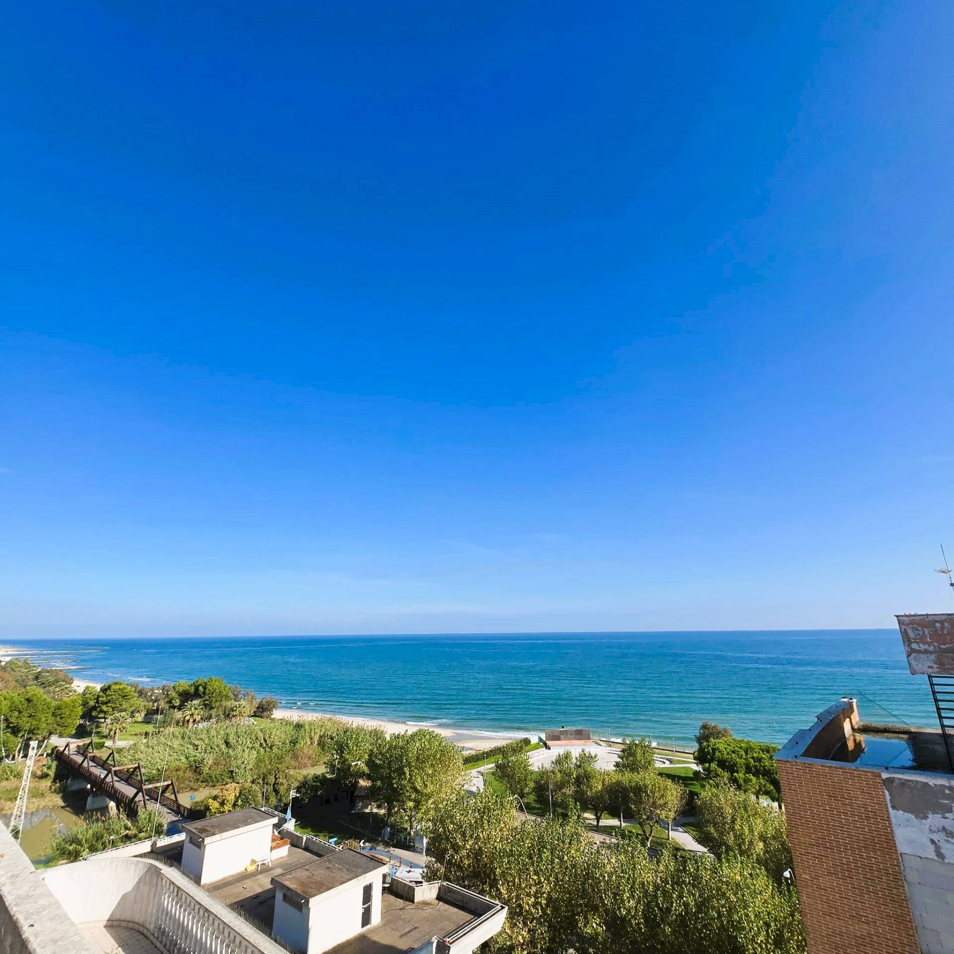 Foto 2 - Attic Viale della Vittoria
 
257, Alba Adriatica - photo 2