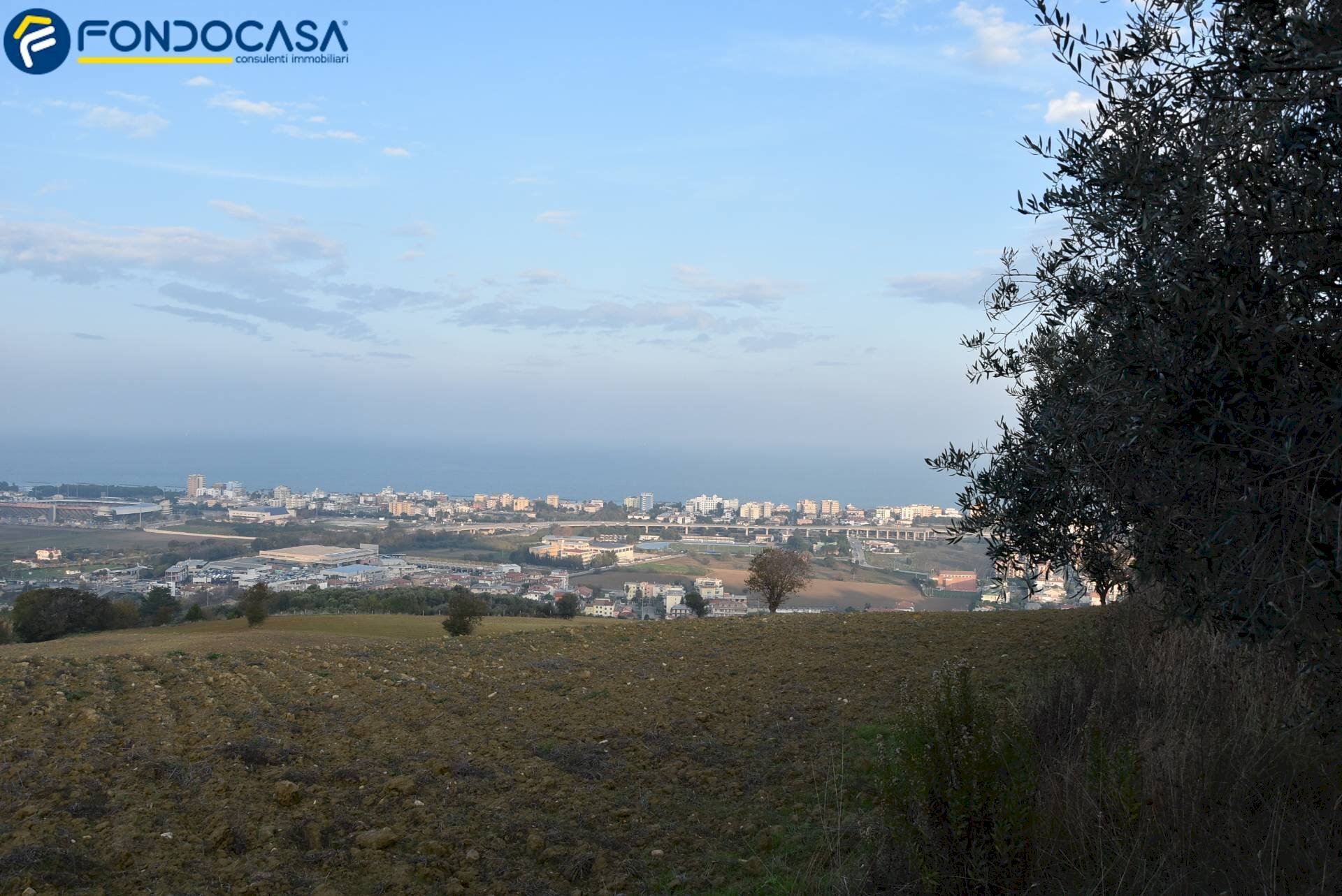 Foto 1 - Rustico CONTRADA COLLE MONTERENZO
 
4/A, San Benedetto del Tronto - foto 1