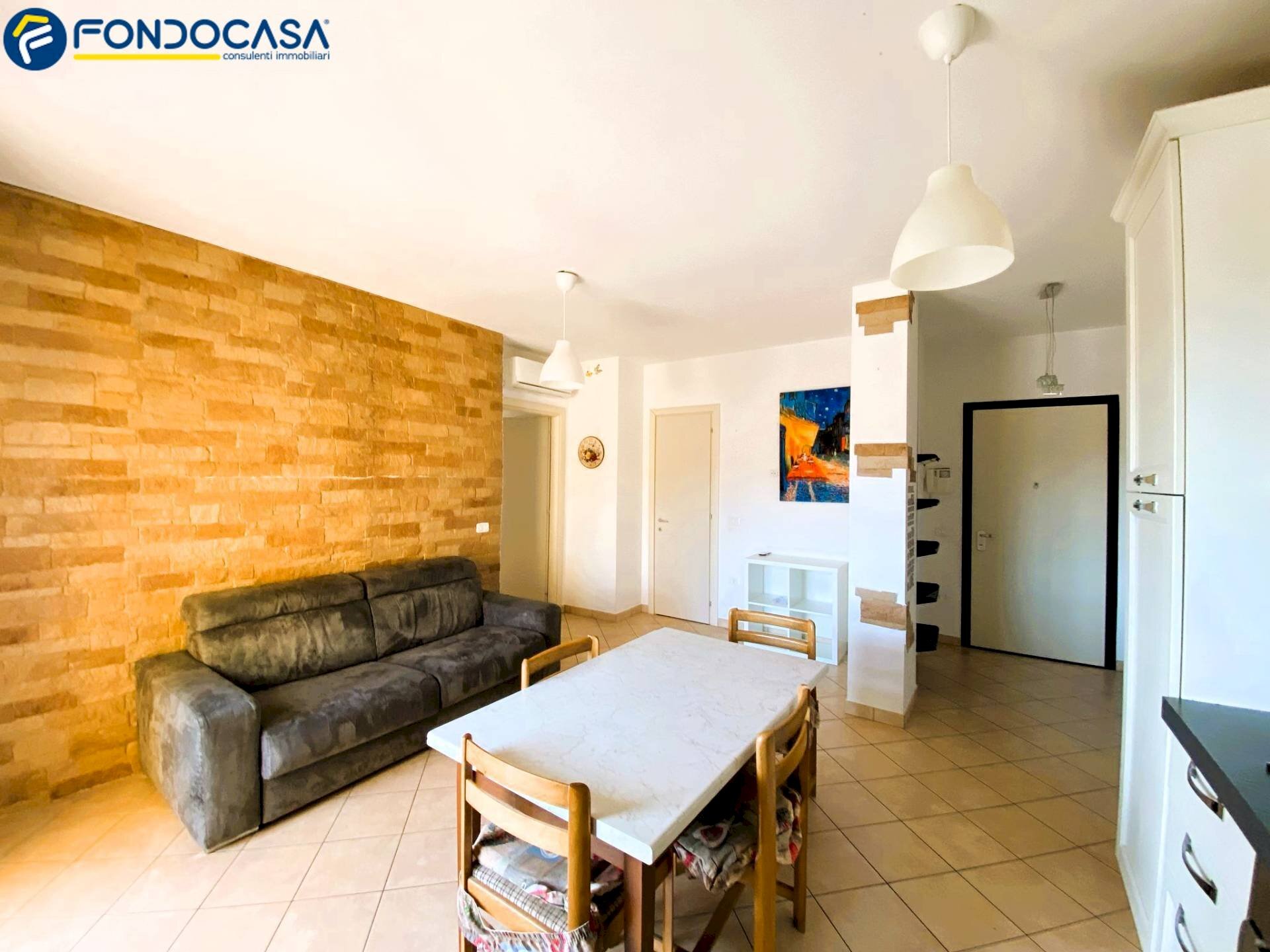 Foto 3 - Quadrilocale Via Sant'Angelo
 
55, Colonnella - foto 3