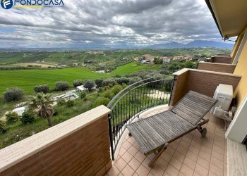 Foto 8 - Quadrilocale Via Sant'Angelo
 
55, Colonnella - foto 8