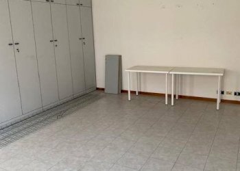 Stanza non arredata - Ufficio via del Fonditore, Bologna (zona San Vitale) - foto 5