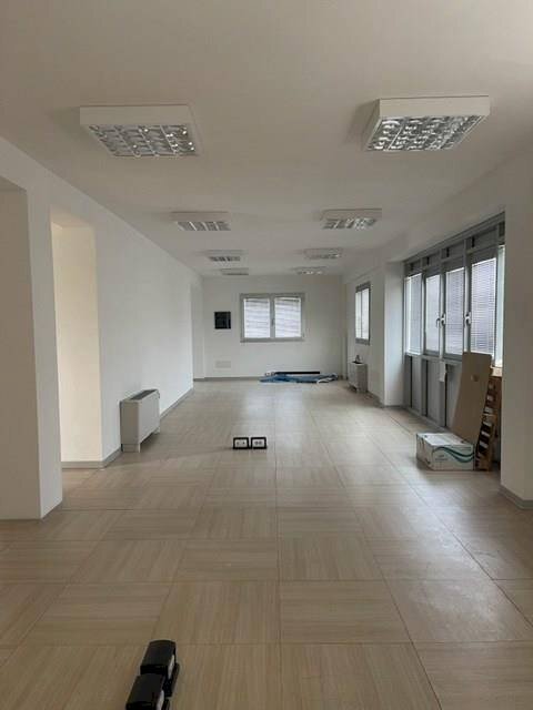 Interno non residenziale - Ufficio via Bonazzi, Castel Maggiore - foto 1