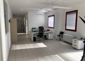 Interno non residenziale - Ufficio viale Togliatti, Bologna (zona Barca) - foto 6