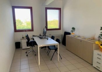 Stanza arredata - Ufficio viale Togliatti, Bologna (zona Barca) - foto 10