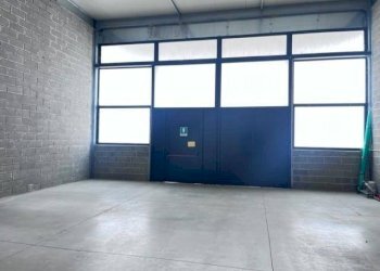 Interno non residenziale - Capannone via dei Cardatori, Argelato - foto 4