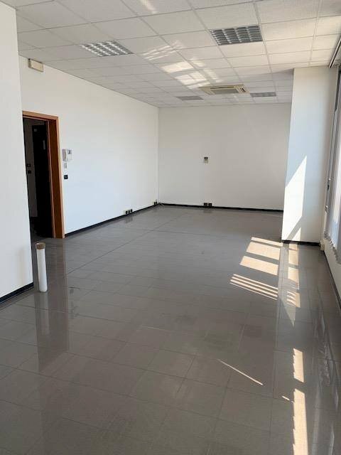 Interno non residenziale - Office via Persicetana Vecchia, Bologna (neighborhood Borgo Panigale) - photo 3