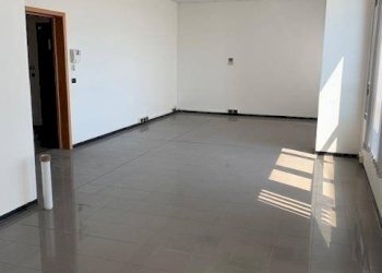 Interno non residenziale - Ufficio via Persicetana Vecchia, Bologna (zona Borgo Panigale) - foto 3