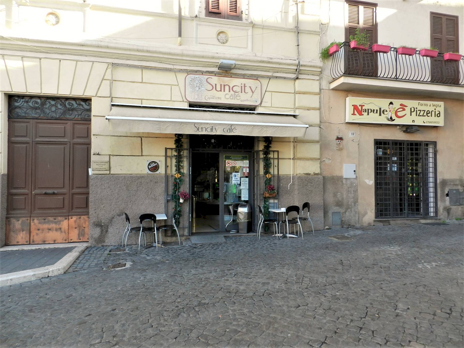 Foto 2 - Attività Commerciale Piazza Cavour, Tarquinia - foto 2
