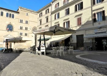 Foto 1 - Commercial Activity Piazza Cavour, Tarquinia - photo 1