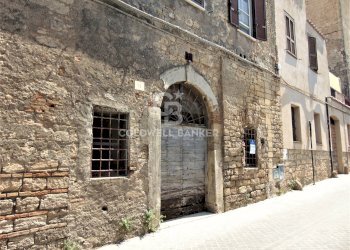 Foto 11 - Box Via di Porta Castello
 
11, Tarquinia - foto 11