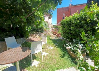 Foto 29 - Quadrilocale Via Thaon de Revel
 
29, Isola del Giglio - foto 29