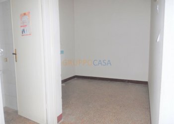 Foto 15 - Shop Via Firenze
 
1, Altopascio - photo 15