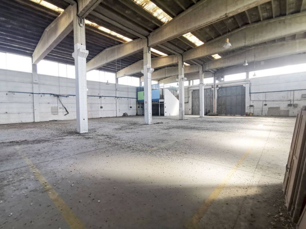 Interno non residenziale - Capannone Frazione Masio, 78, Poirino - foto 3