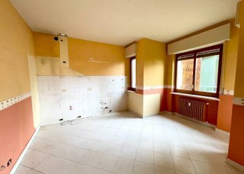 Cucina - Appartamento via Alessandro Volta, 7, Cuneo (zona Centro) - foto 16