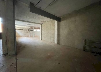 Magazzino - Capannone via Vecchia di Borgo San Dalmazzo, Cuneo (zona Donatello) - foto 2