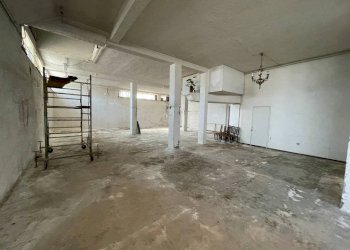 Magazzino - Capannone via Vecchia di Borgo San Dalmazzo, Cuneo (zona Donatello) - foto 9