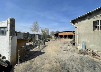 Piazzale - Capannone via Vecchia di Borgo San Dalmazzo, Cuneo (zona Donatello) - foto 24