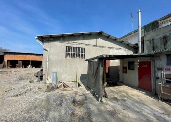 Vista - Capannone via Vecchia di Borgo San Dalmazzo, Cuneo (zona Donatello) - foto 29