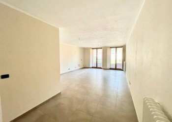 Soggiorno - Trilocale via Grandis, 65, Borgo San Dalmazzo - foto 5