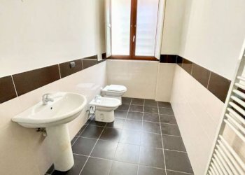 Bagno - Trilocale via Grandis, 65, Borgo San Dalmazzo - foto 10