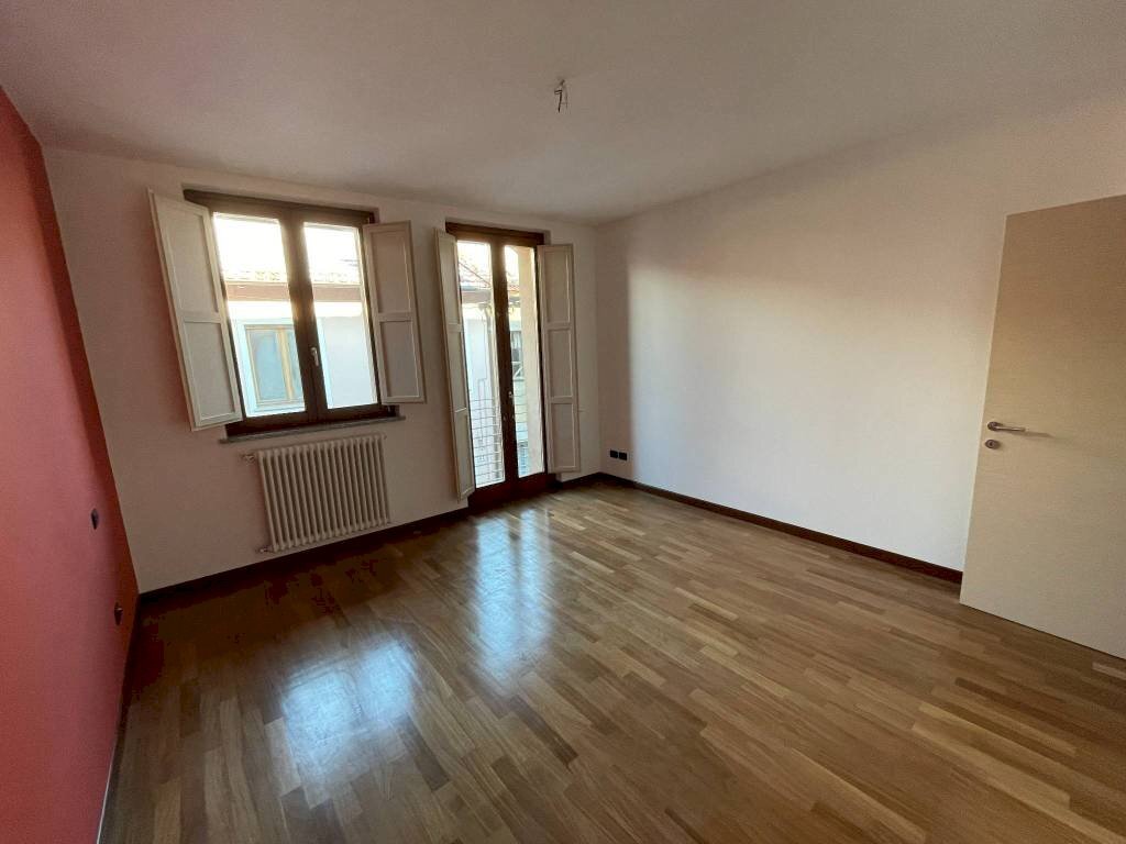 Camera da letto - Villa a Schiera via Grandis, 61, Borgo San Dalmazzo - foto 3