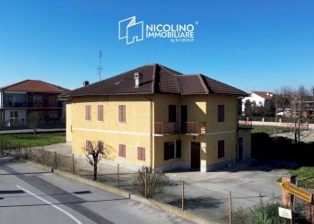 Facciata - Rustico via Martiri, 64, Narzole - foto 1