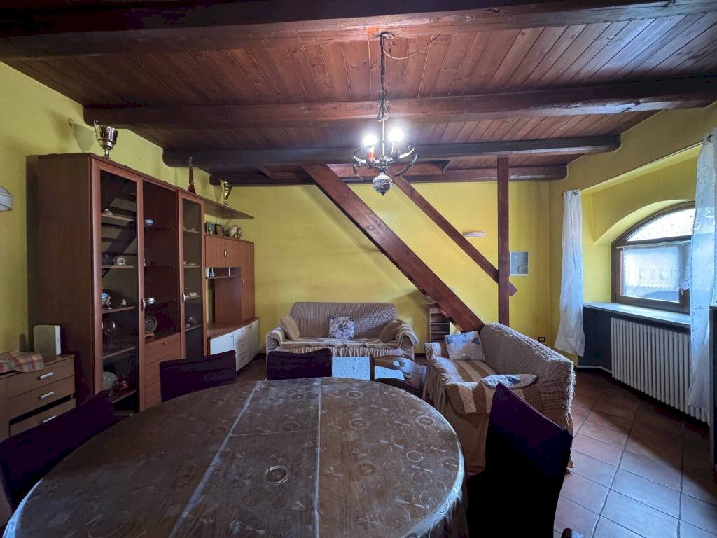 Salone - Trilocale Località San Giuseppe, 59A, Monforte d'Alba - foto 2