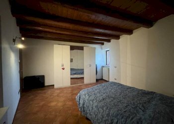 Camera da letto - Three-room apartment Località San Giuseppe, 59A, Monforte d'Alba - photo 9