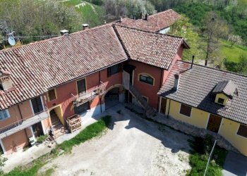 Facciata - Three-room apartment Località San Giuseppe, 59A, Monforte d'Alba - photo 20
