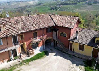 Facciata - Three-room apartment Località San Giuseppe, 59A, Monforte d'Alba - photo 21