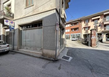 Facciata - Shop via Bergia, 26, Borgo San Dalmazzo - photo 4