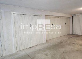 Foto 4 - Box Casier Via Peschiere
 
1, Casier - photo 3