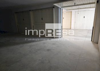 Foto 8 - Box Casier Via Peschiere
 
1, Casier - photo 7