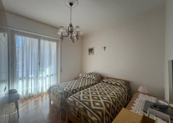 Camera da letto - Trilocale via del Sagittario, 5, Finale Ligure - foto 10