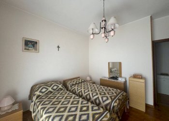 Camera da letto - Trilocale via del Sagittario, 5, Finale Ligure - foto 12