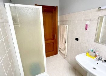 Bagno - Bilocale via Giuseppe Garibaldi, 19, Monforte d'Alba - foto 19